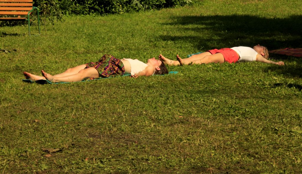 Czechia - Slackline festival - yoga session 19