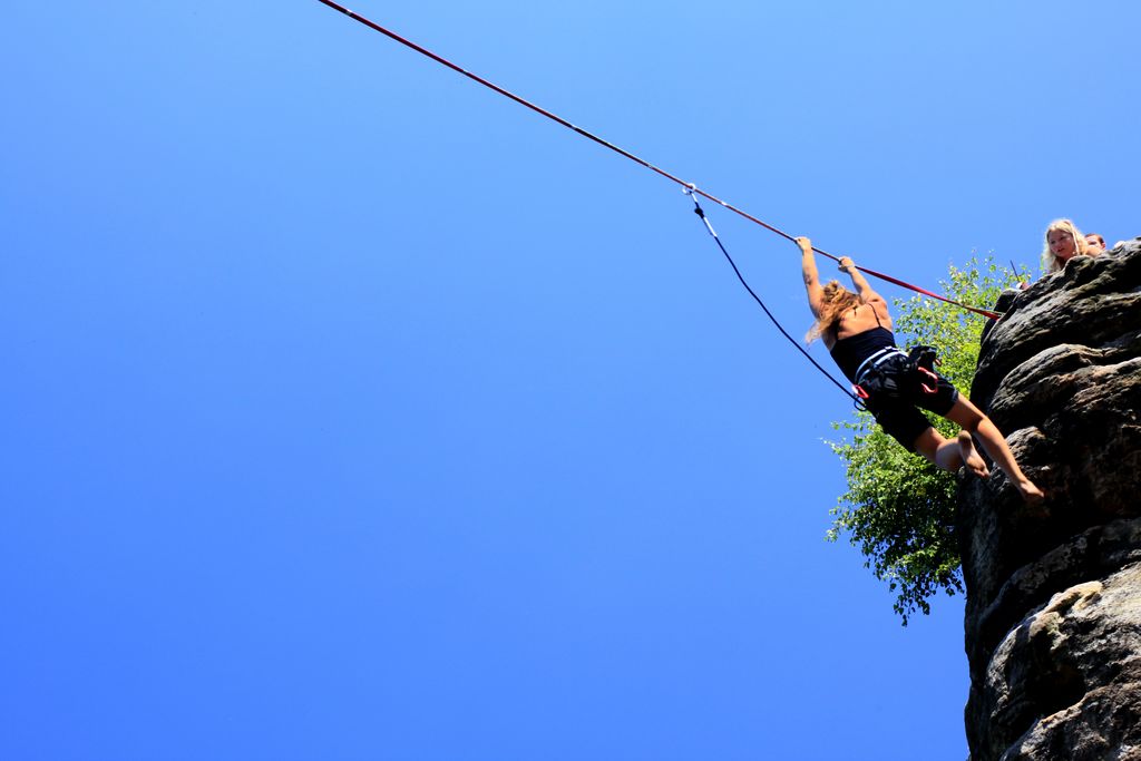 Czechia - Slackline festival - a highline 14