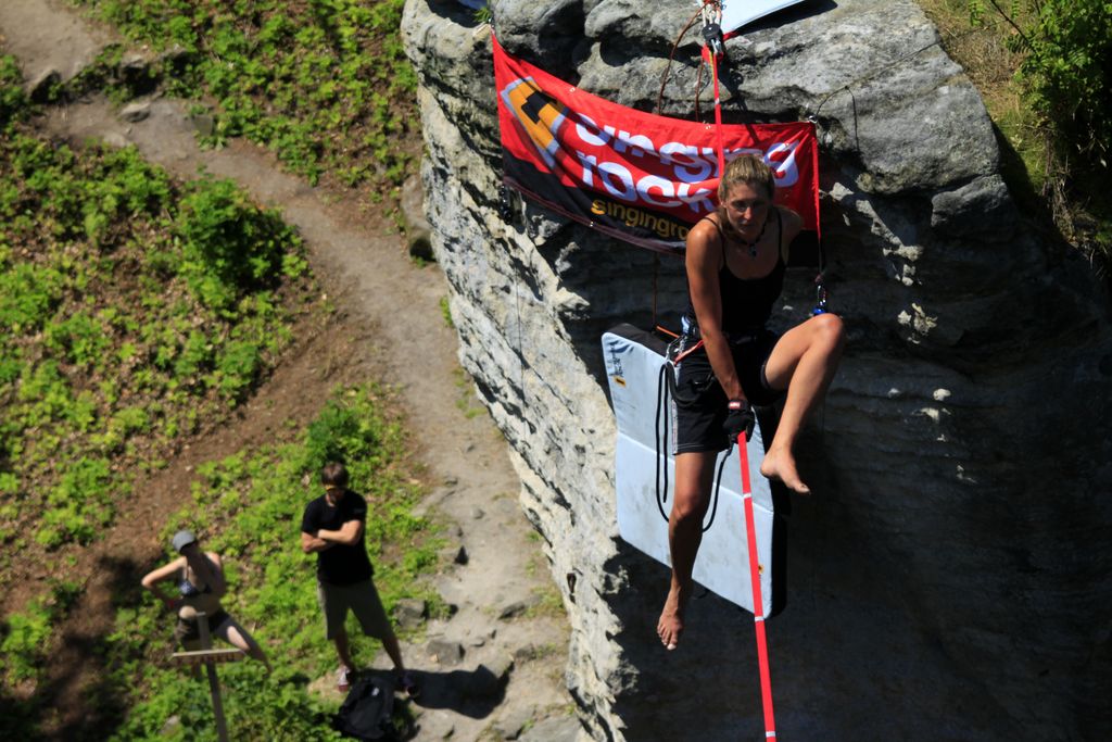 Czechia - Slackline festival - a highline 15