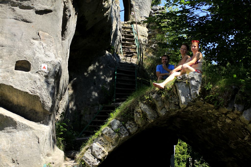 Czechia - Slackline festival - watching highline exhibition