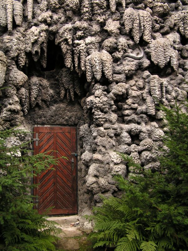 Czechia - Prague - artificial stalactites in Valdštejn garden