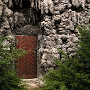 Czechia - Prague - artificial stalactites in Valdštejn garden