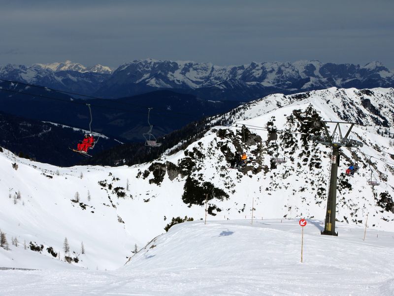 The Austrian Alps - Zauchensee skicentre 06