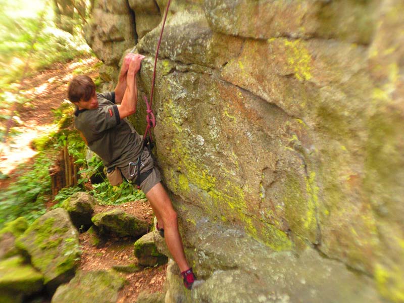 Czechia - rock climbing in Choustnik 03