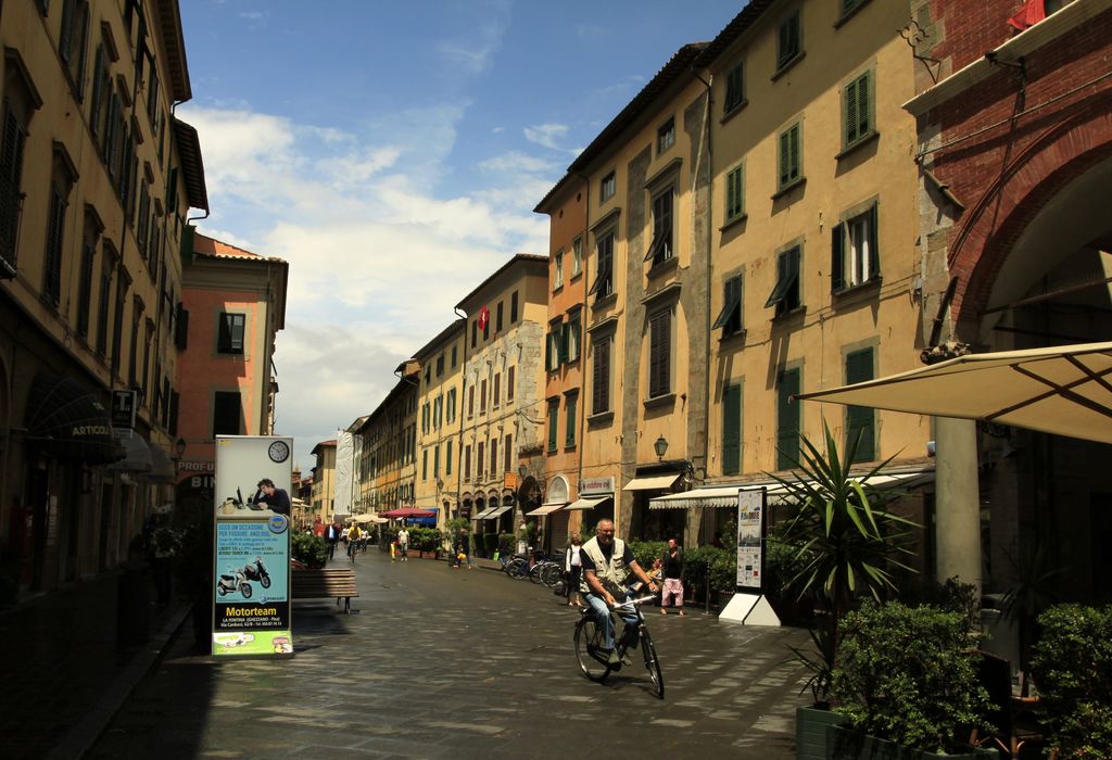 Italy - Pisa streets