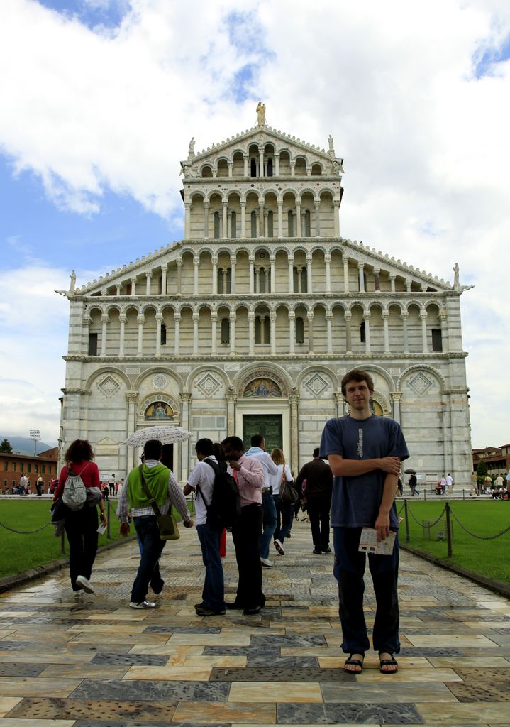 Brano in front of Duomo