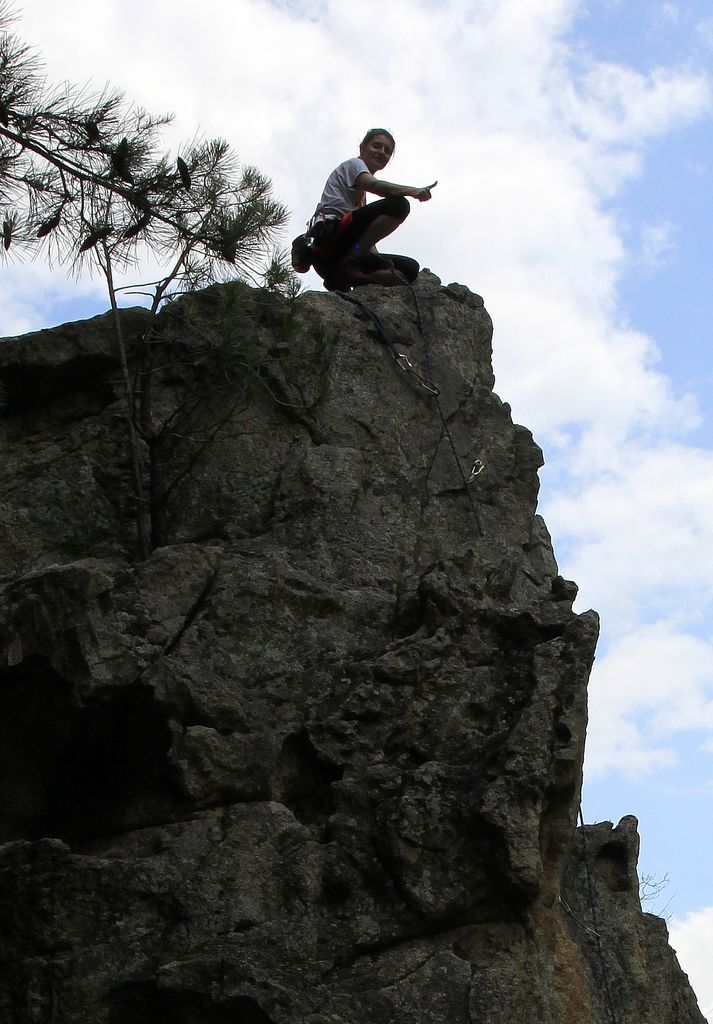 Boba climbing in La Restonica 02