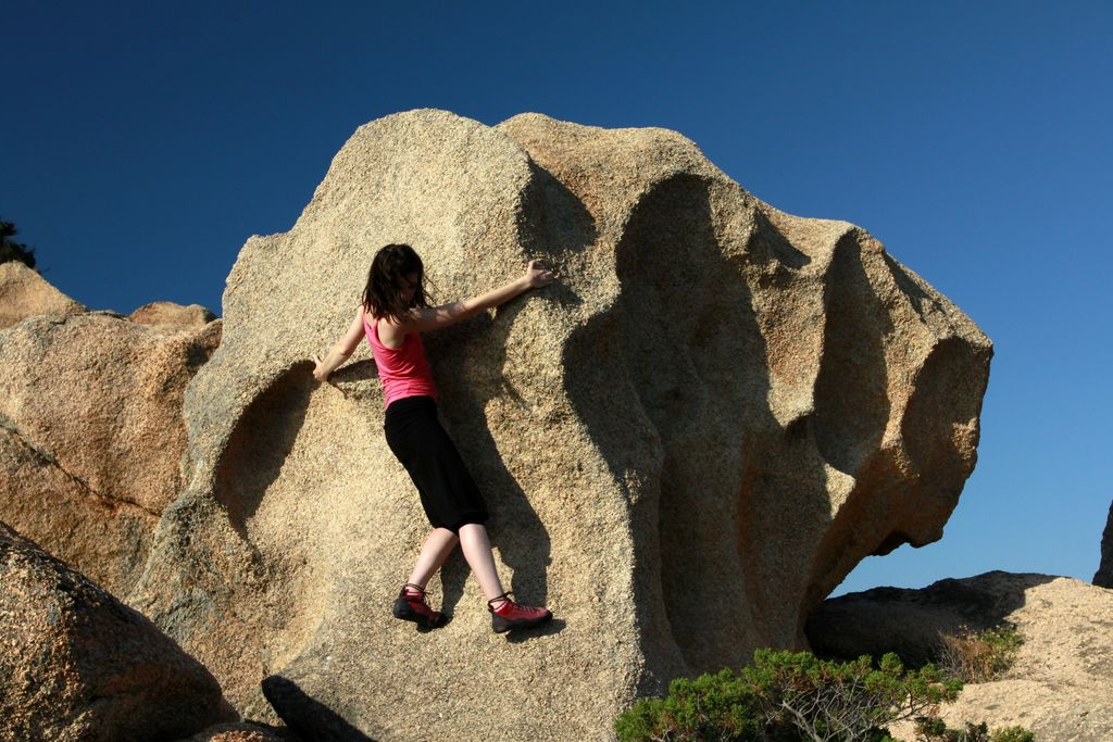 Boba bouldering in Roccapina 04