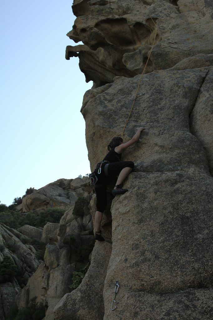 Paula climbing in Roccapina 02