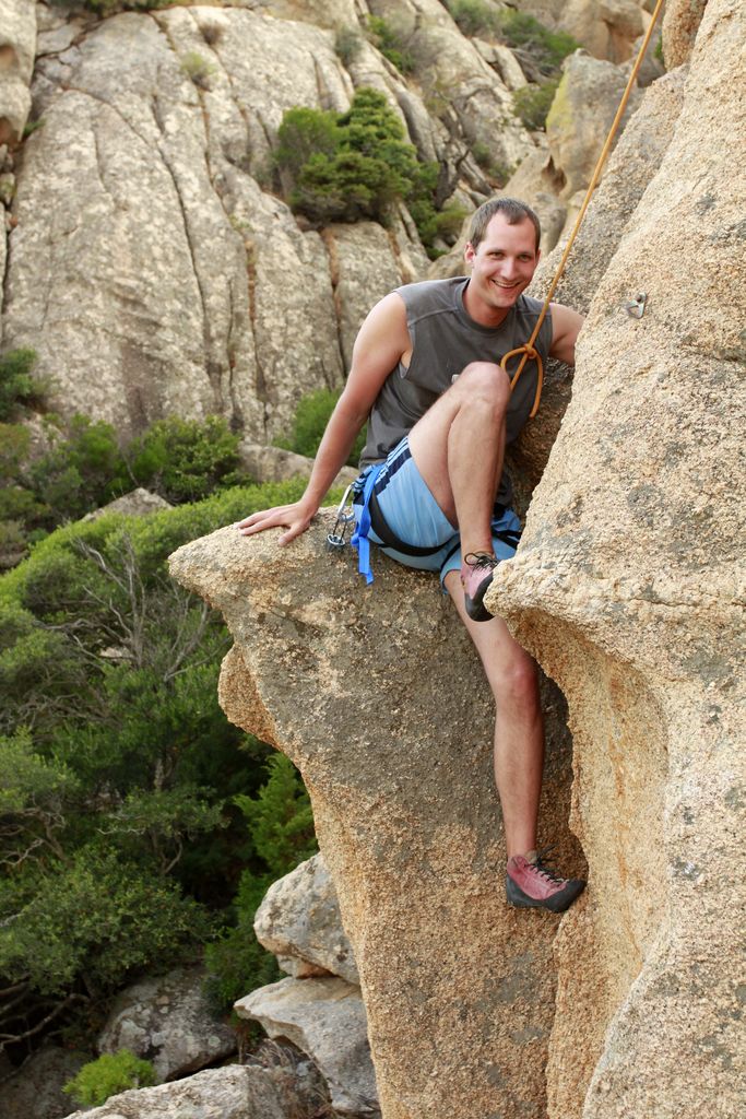 Miso climbing in Roccapina 01