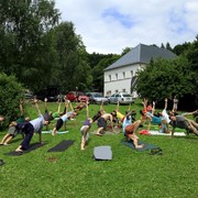 Czechia - Slackline festival (2010) - Yoga session 03