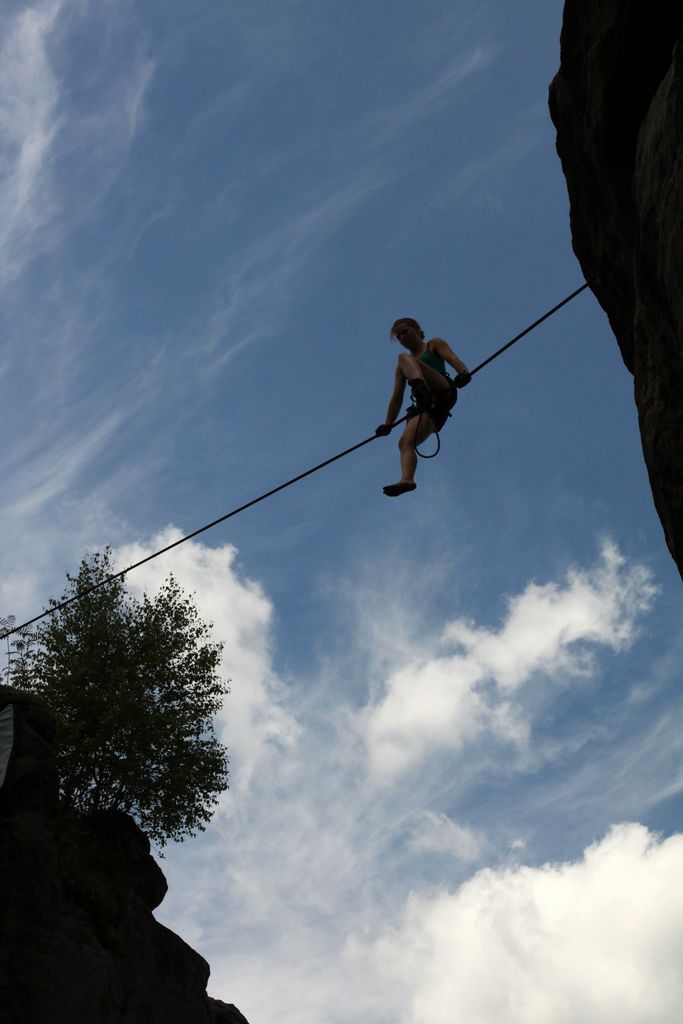 Czechia - Slackline festival (2010) - highline 01