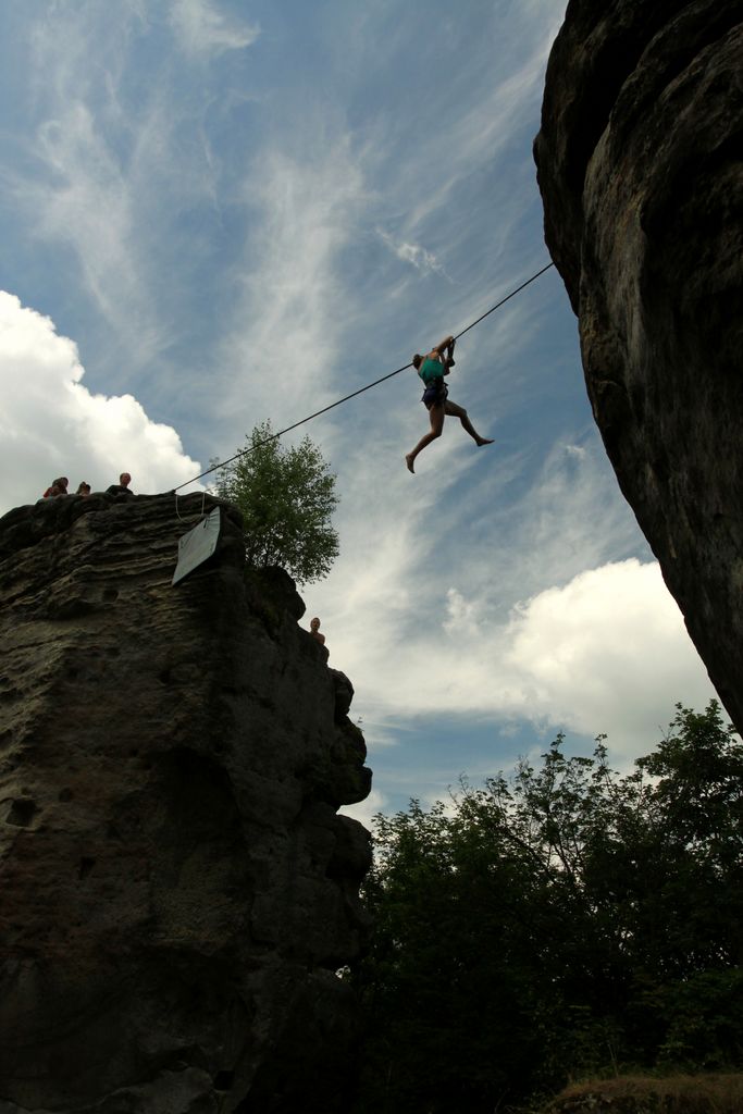 Czechia - Slackline festival (2010) - highline 03