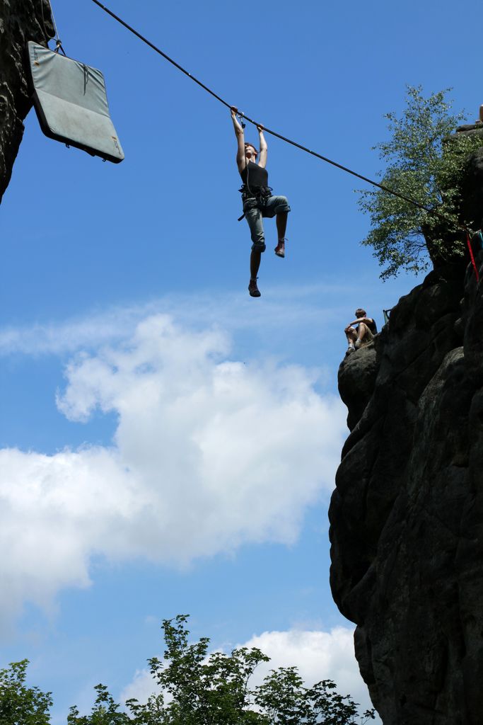 Czechia - Slackline festival (2010) - highline 05