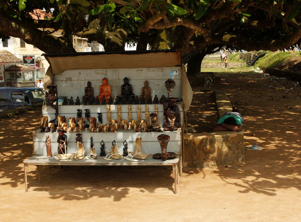 Sri Lanka - a souvenir shop in Galle