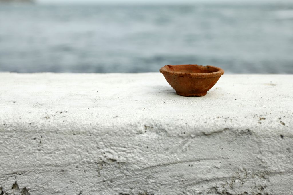 Sri Lanka - a candle bowl