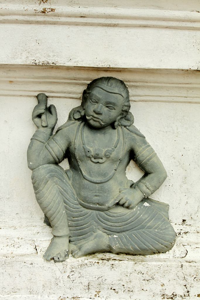 Sri Lanka - Mirissa stupa detail