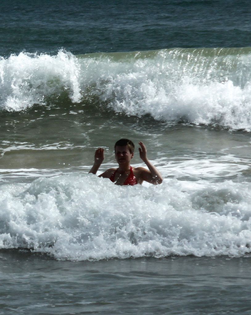 Sri Lanka - Mirissa - Janka in the waves