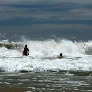 Sri Lanka - Mirissa - Brano and Vevi conquering the waves