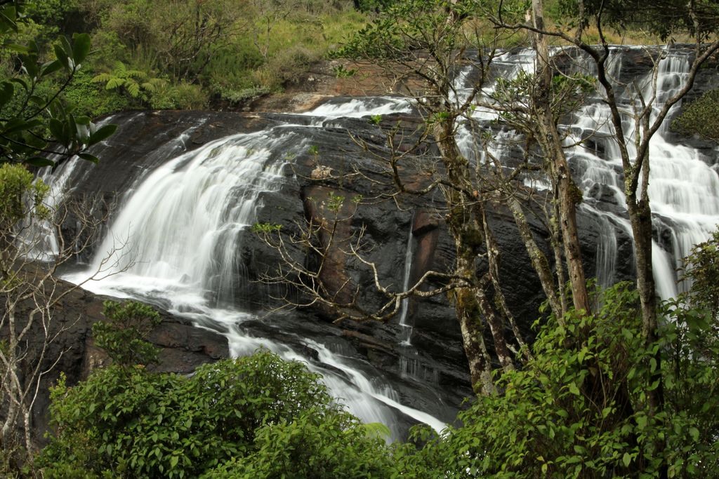 Sri Lanka - Horton Plains - Baker's Fall 01