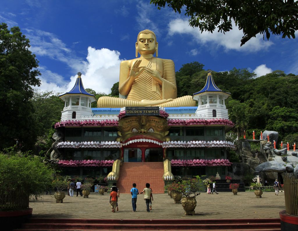 Sri Lanka - Dambulla Cave Temple 001