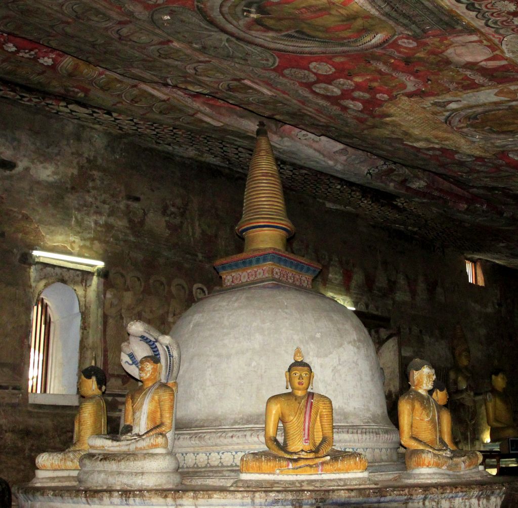 Sri Lanka - Dambulla Cave Temple 005