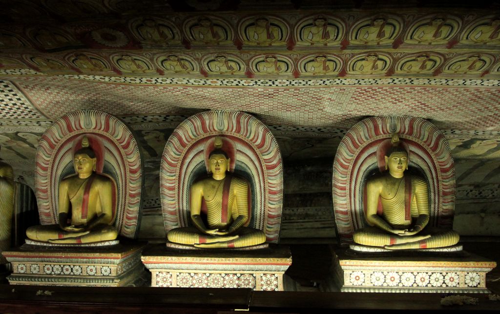 Sri Lanka - Dambulla Cave Temple 011