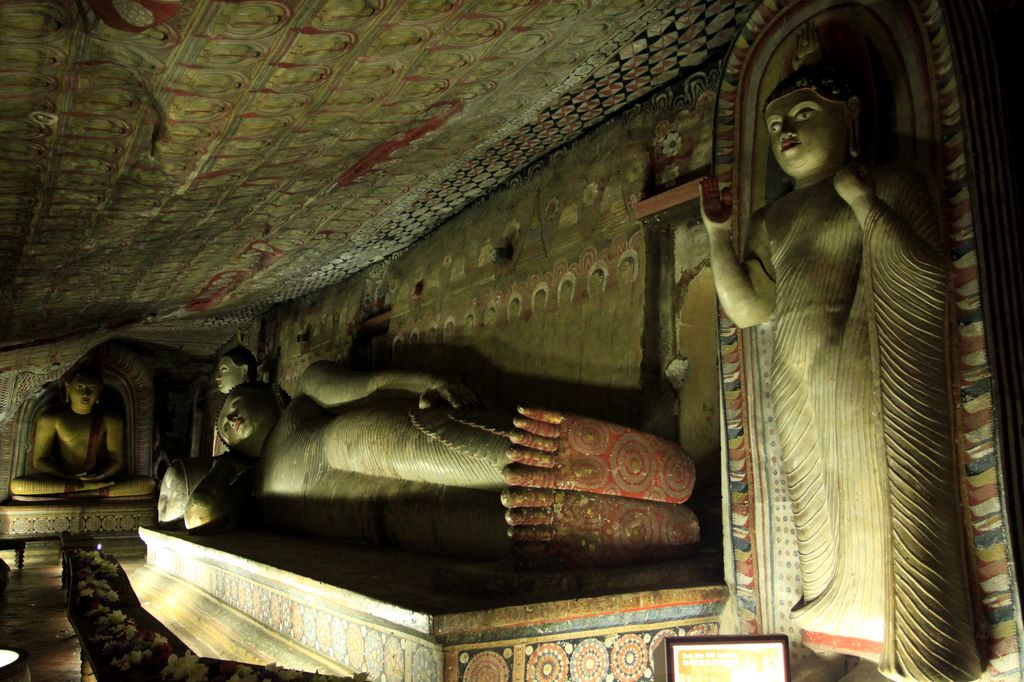 Sri Lanka - Dambulla Cave Temple 012