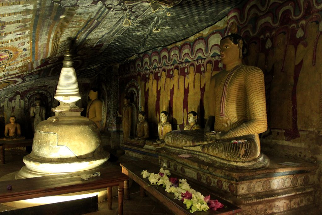Sri Lanka - Dambulla Cave Temple 021