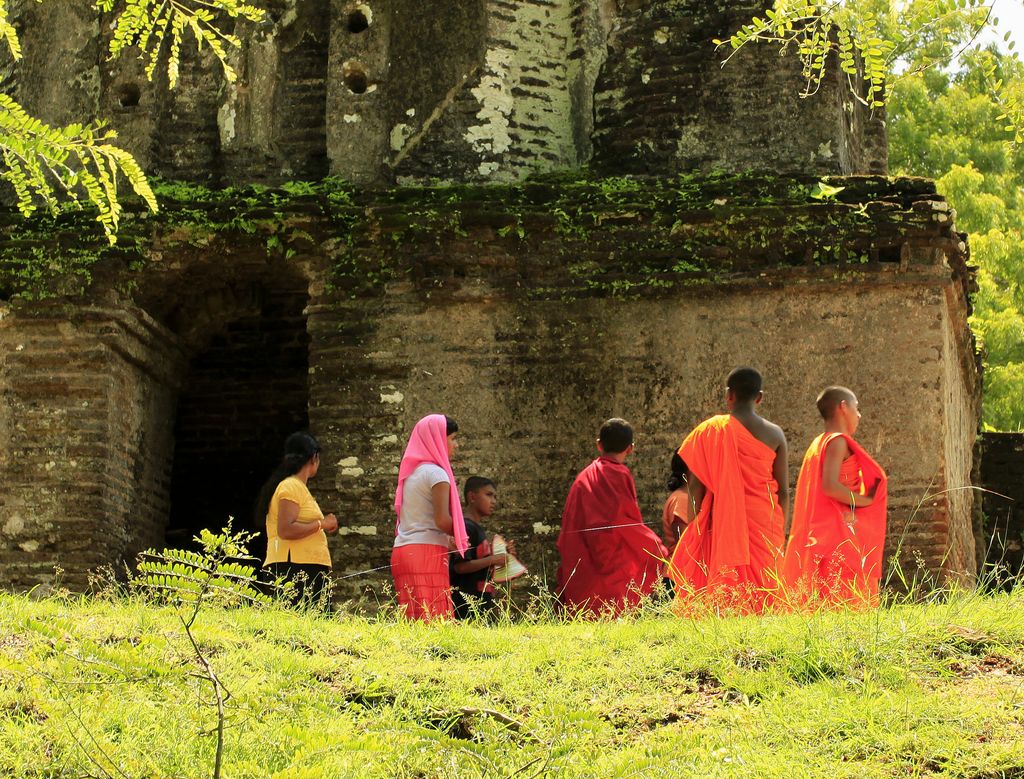 Sri Lanka - monks in Polonnaruwa