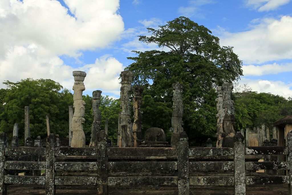 Sri Lanka - Polonnaruwa - Watadage (Quadrangle) 06