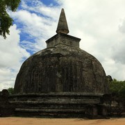Sri Lanka - Polonnaruwa - Kiri ('White') Vihara Dagoba