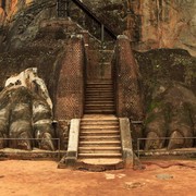 Sri Lanka - Sigiriya - lion paws