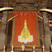 Sri Lanka - Temple of The Tooth Relic 05