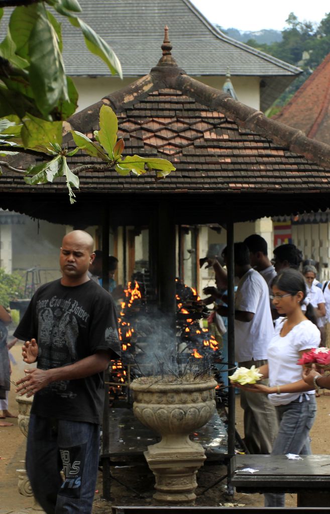 Sri Lanka - Temple of The Tooth Relic 09