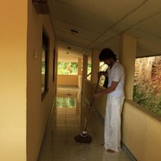 Sri Lanka - Brano working in Rockhill Hermitage Centre