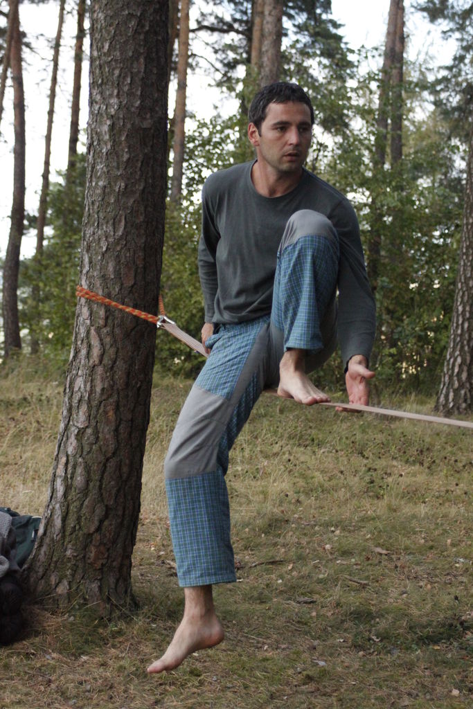 Czechia - slackline walking in Kozelka 04