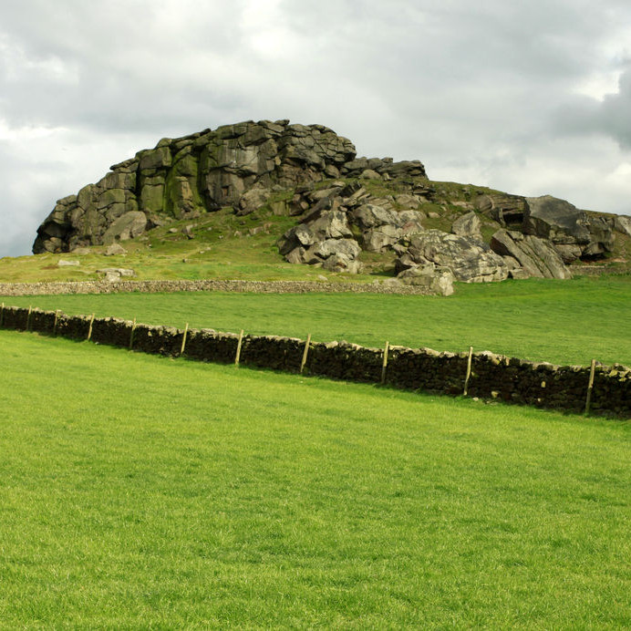 England - Almscliffe Crag 001