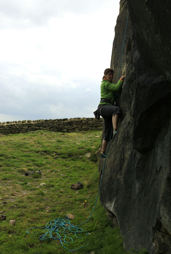 England - Almscliffe Crag 026