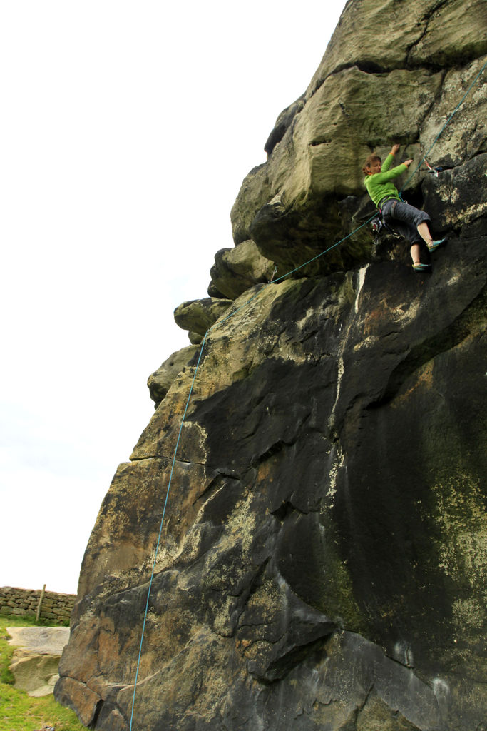 England - Almscliffe Crag 031