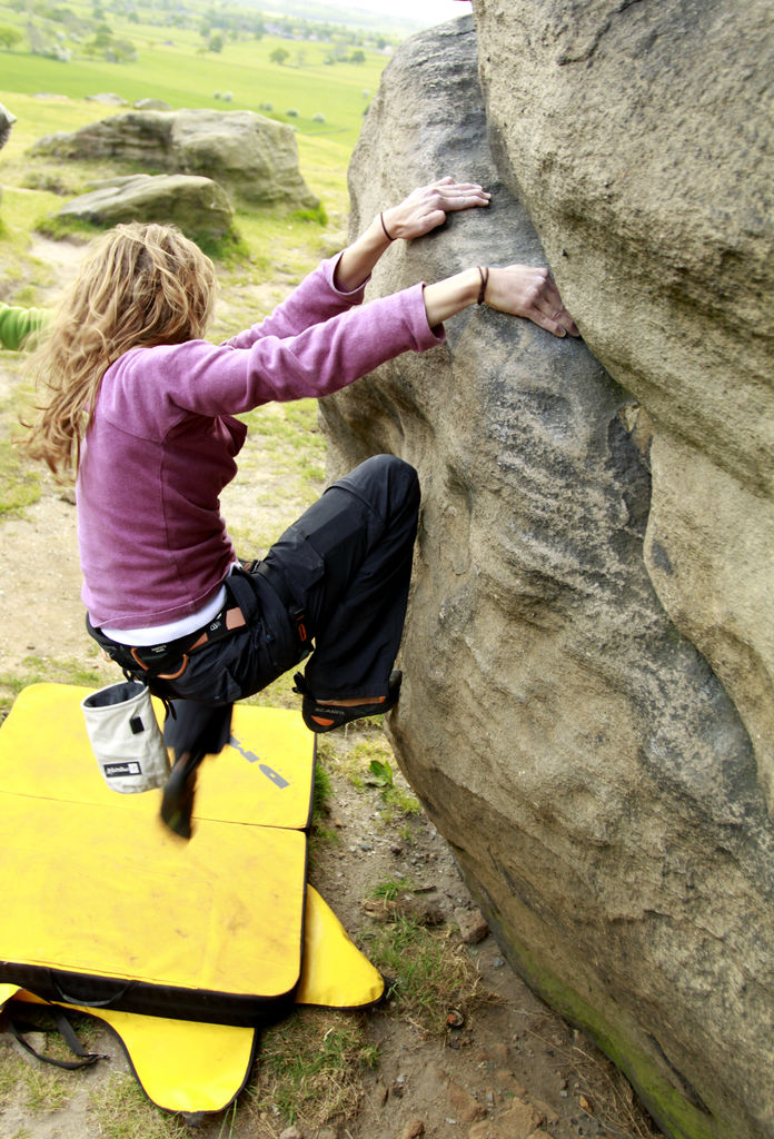 England - Almscliffe Crag 035