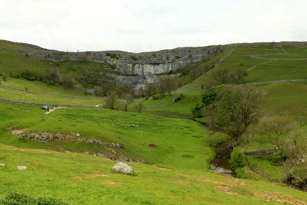 England - Yorkshire dales - Malham Cove 01