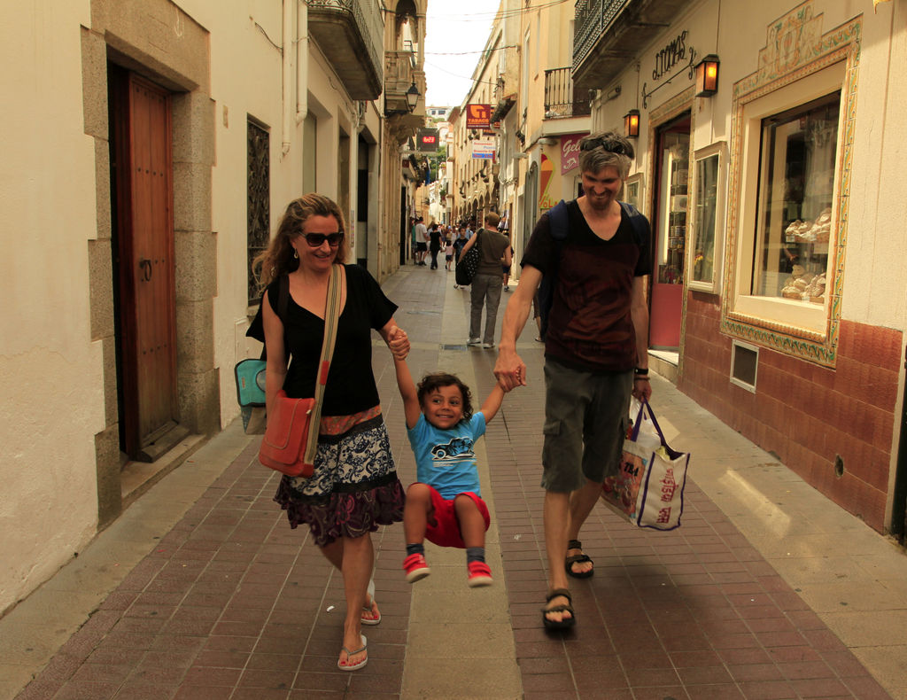 Spain - Rosa, Peter and John in Tossa de Mar 01