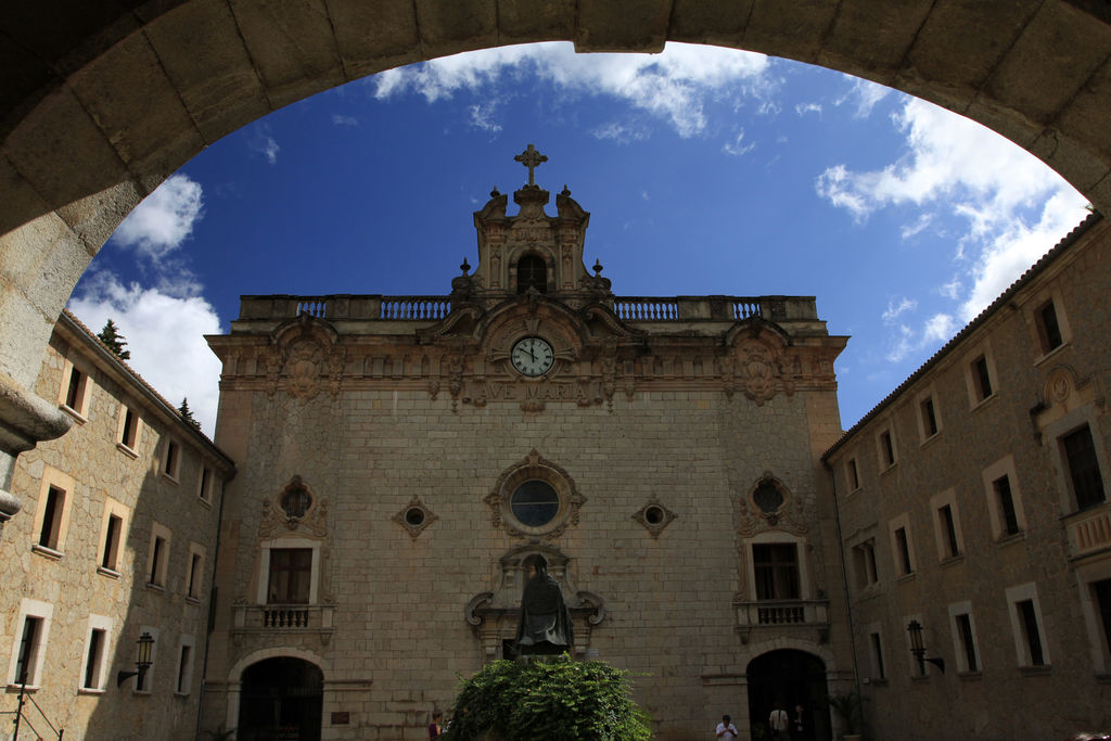 Mallorca - Lluc monastery 10