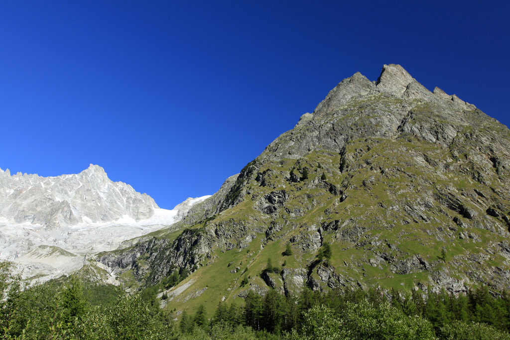 The Swiss Alps - Val Ferret Region 04