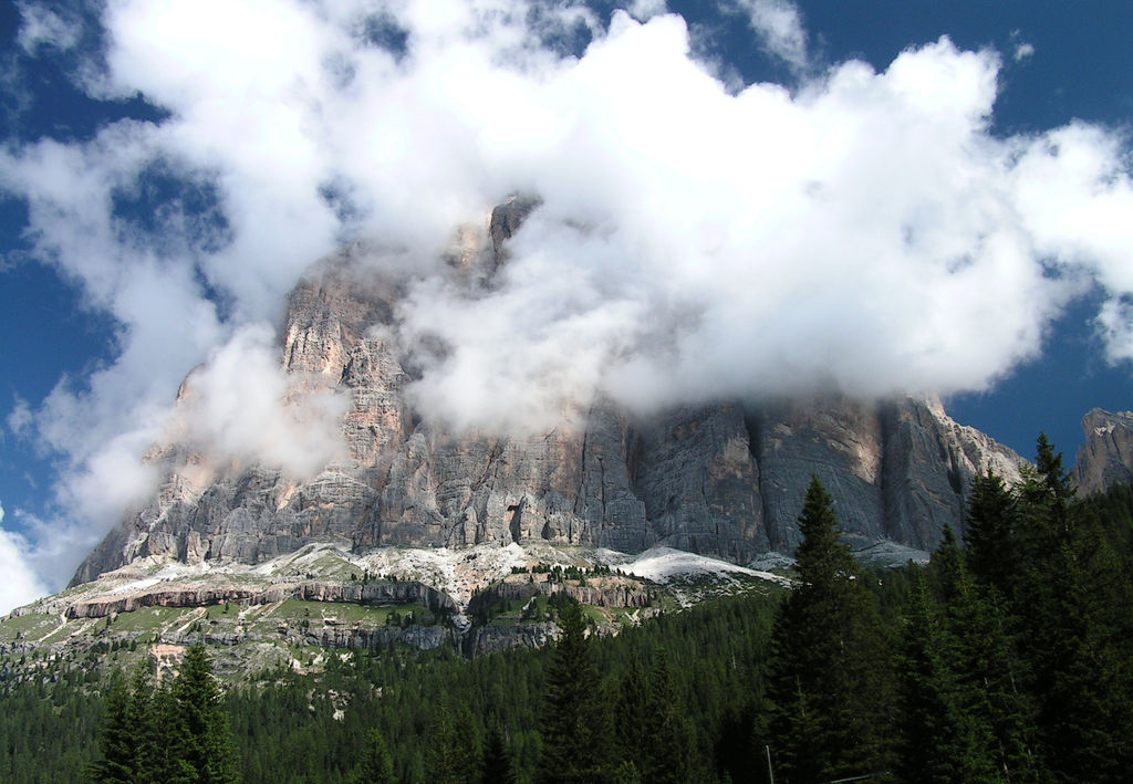 Italian Dolomites - Tofana di Roses 01