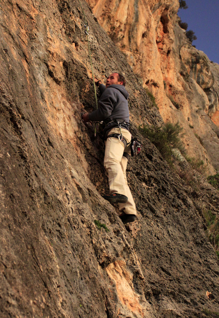 Mallorca - Gabo climbing in Alaro