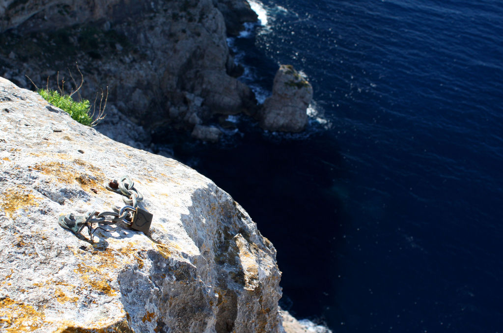 Mallorca - a heart padlock at Formentor outlook tower