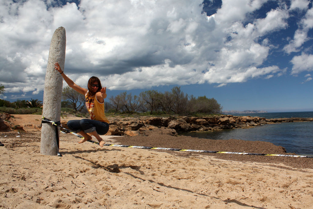 Mallorca - Paula trying slackline tricks