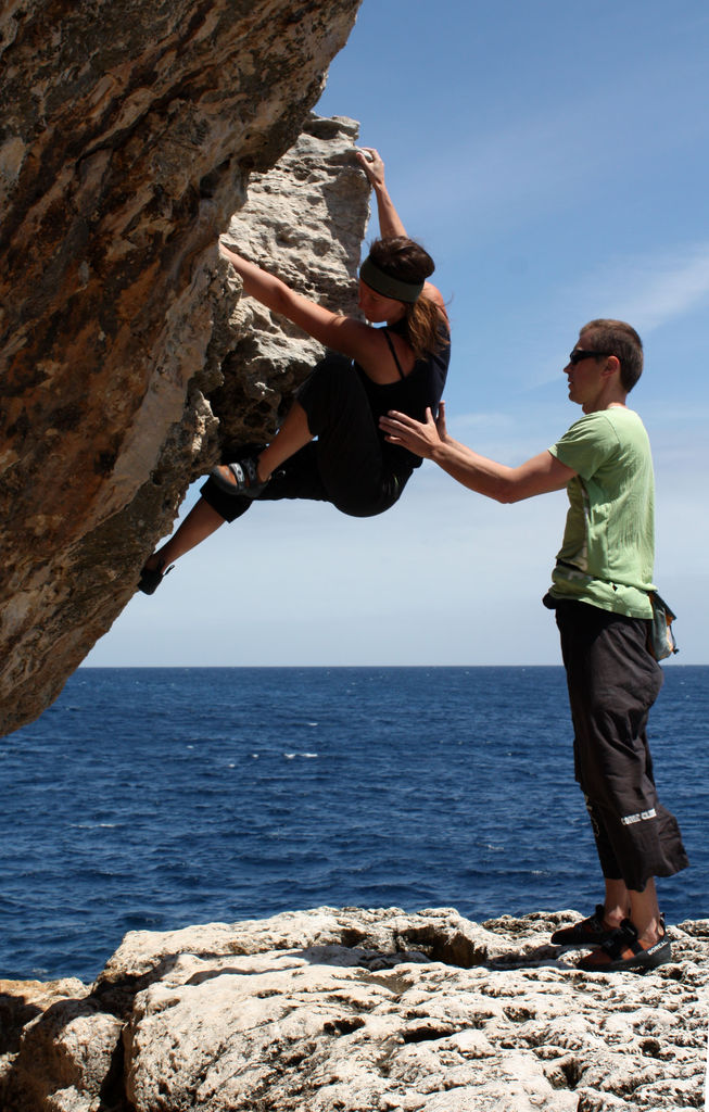 Mallorca - bouldering in Cala Figuera 07